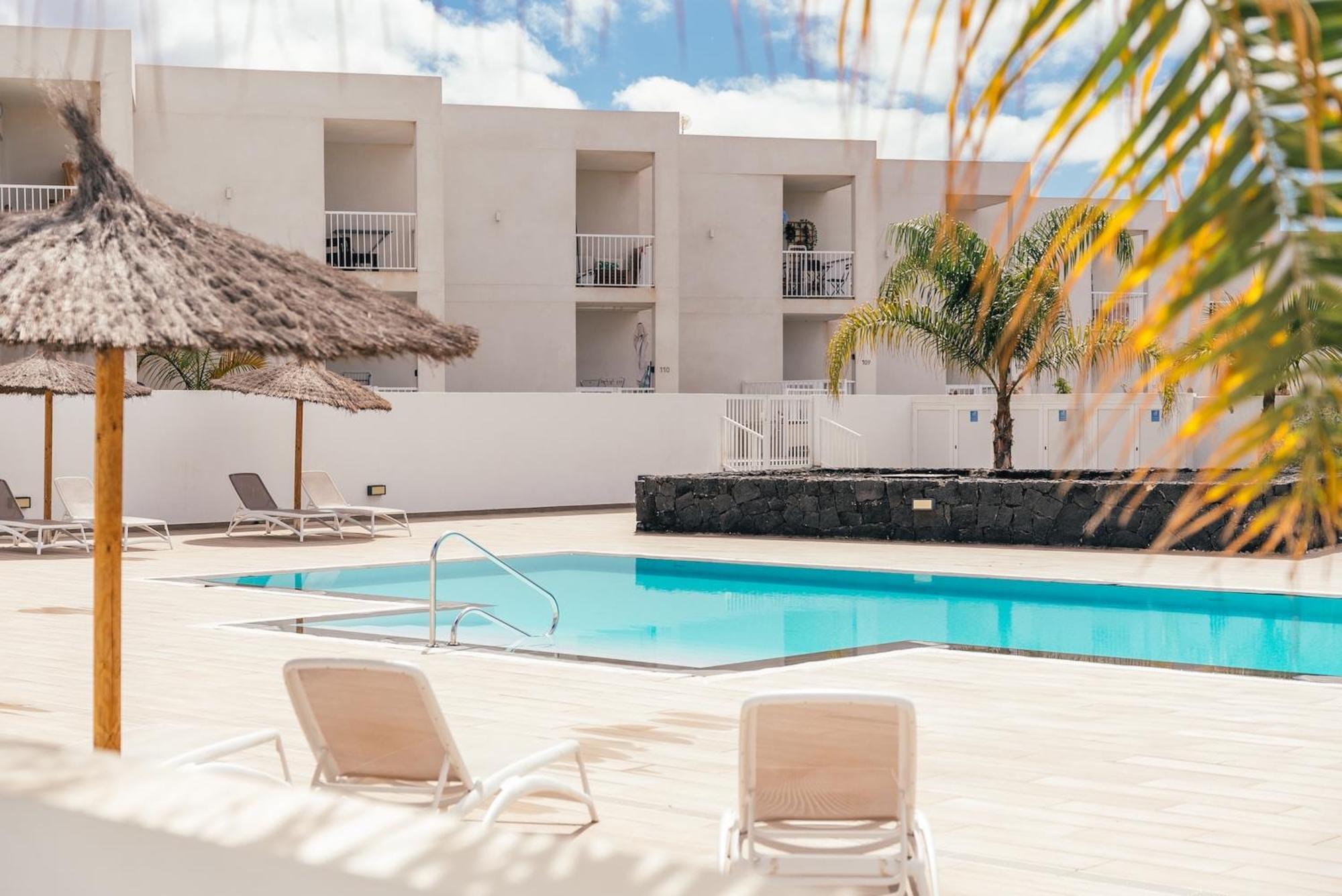 Apto Rebeca By Hh Aa, Wifi & Pool Costa Teguise Buitenkant foto